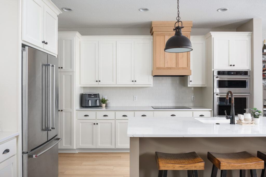 Farmhouse Style Kitchen, <span> Lakeville, MN