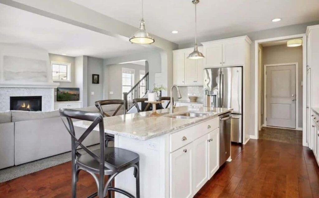 Farmhouse Style Kitchen, <span> Lakeville, MN